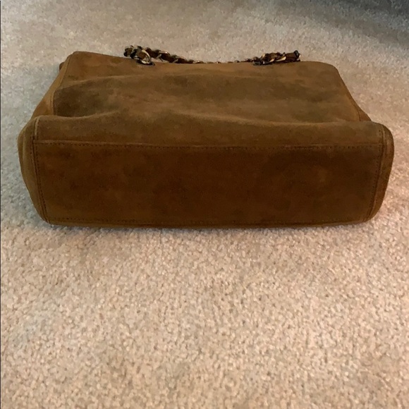 Chanel Vintage Suede Tote - Picture 6 of 8